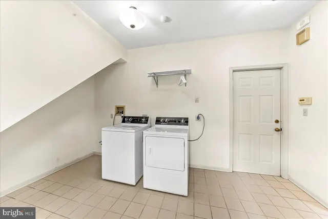 $1,295,000 | 904 Roundelay Drive, West Chester, PA 19382