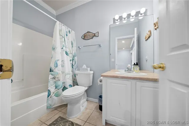 $359,900 | 216 Lakeview Resort Boulevard, Unit 1E, Sunrise Beach, MO 65079