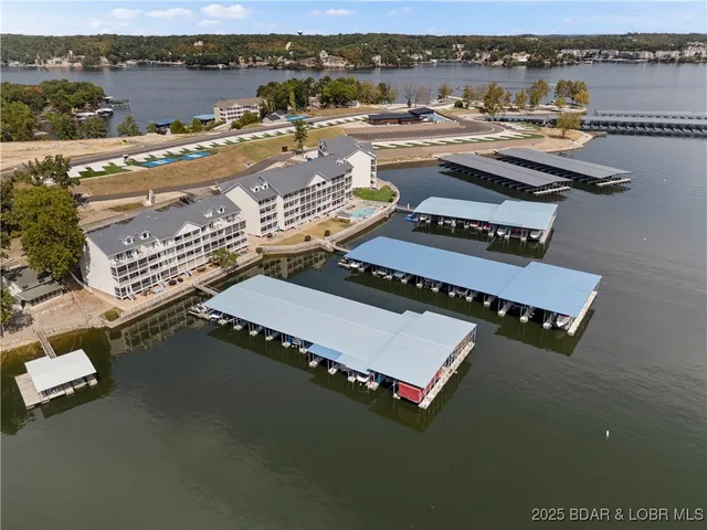 $359,900 | 216 Lakeview Resort Boulevard, Unit 1E, Sunrise Beach, MO 65079