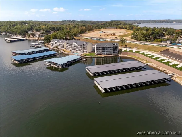 $359,900 | 216 Lakeview Resort Boulevard, Unit 1E, Sunrise Beach, MO 65079