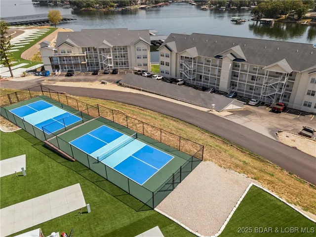 $359,900 | 216 Lakeview Resort Boulevard, Unit 1E, Sunrise Beach, MO 65079
