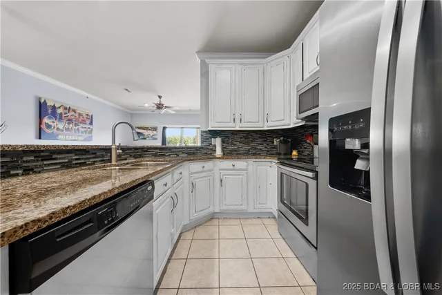 $359,900 | 216 Lakeview Resort Boulevard, Unit 1E, Sunrise Beach, MO 65079