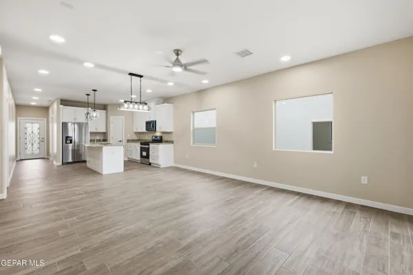 $289,950 | 12329 Jack Vowell Way, El Paso, TX 79934
