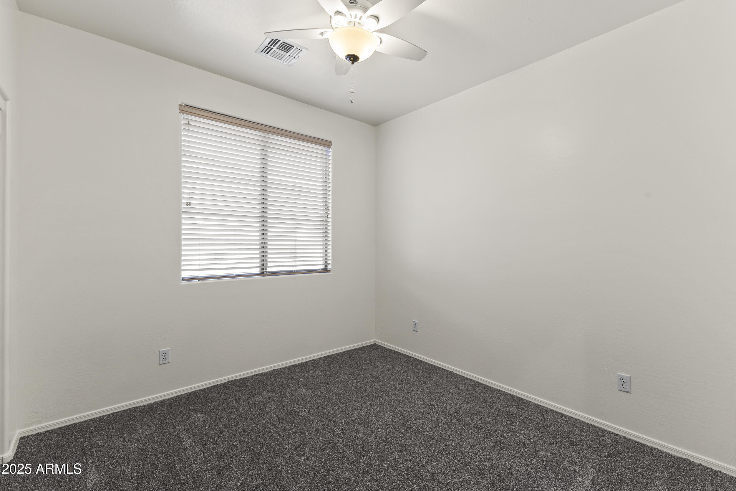 14089 West Charter Oak Road Surprise, AZ 85379 - Photo 18 of 34 21_21