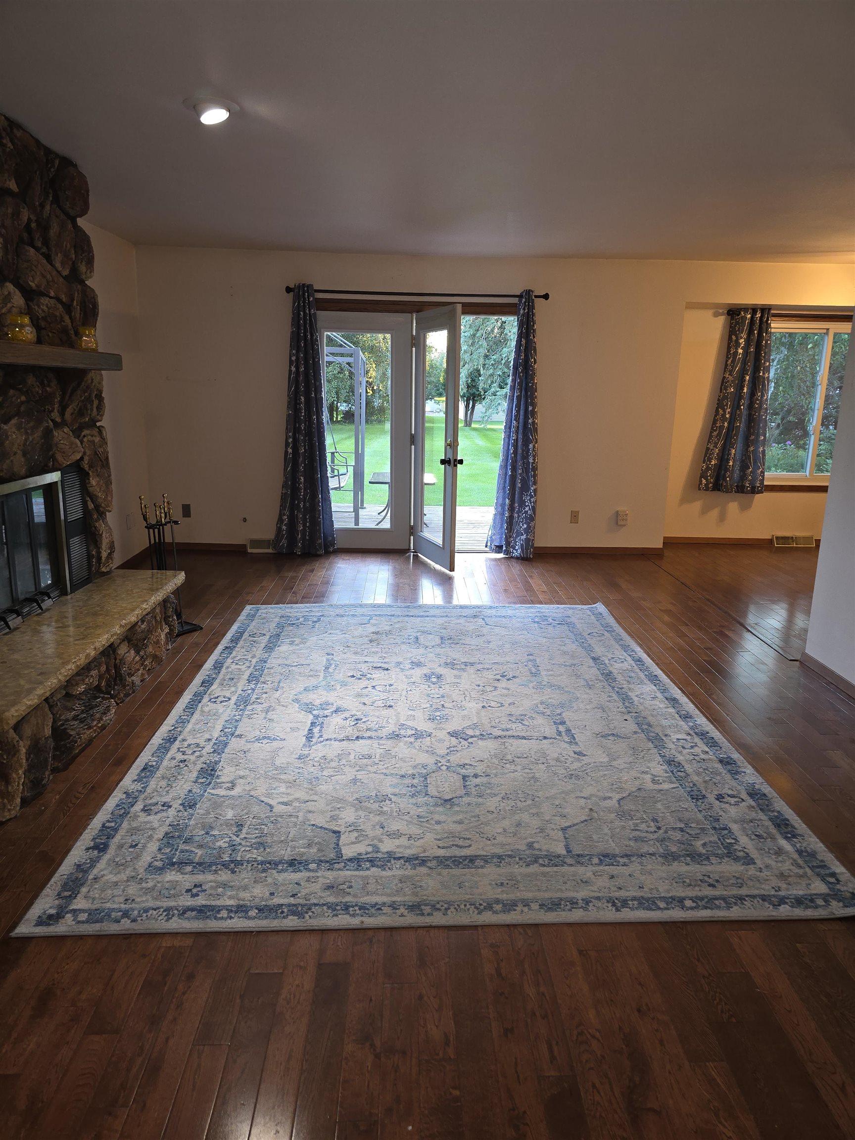 860 Hollman Street Platteville, WI 53818 - Photo 8 of 29