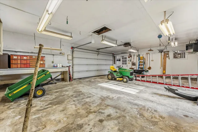 $189,900 | 2213 Olen Drive, Mahomet, IL 61853