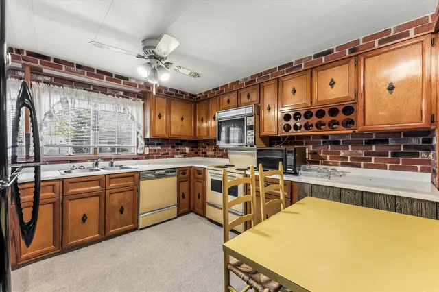 $189,900 | 2213 Olen Drive, Mahomet, IL 61853