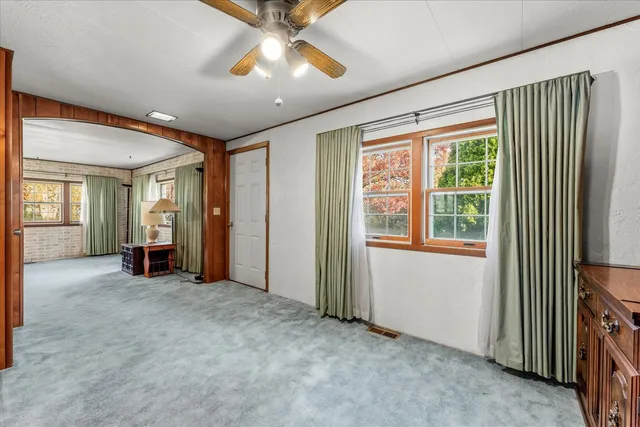 $189,900 | 2213 Olen Drive, Mahomet, IL 61853