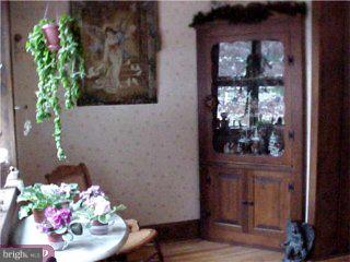 270 Powell Road Springfield, PA 19064 - Photo 3 of 6