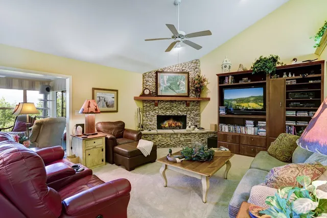 $550,000 | 847 Scarlett’s Way, Young Harris, GA 30582