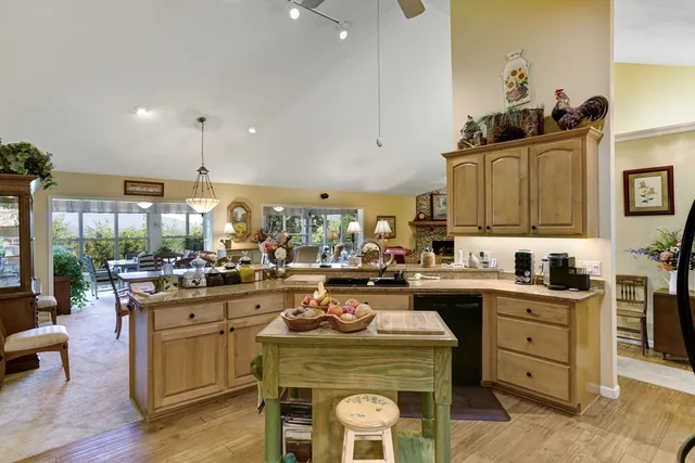 $550,000 | 847 Scarlett’s Way, Young Harris, GA 30582