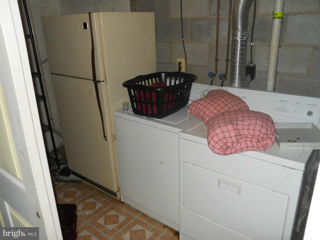 6330 Red Haven Road Columbia, MD 21045 - Photo 11 of 23 Laundry