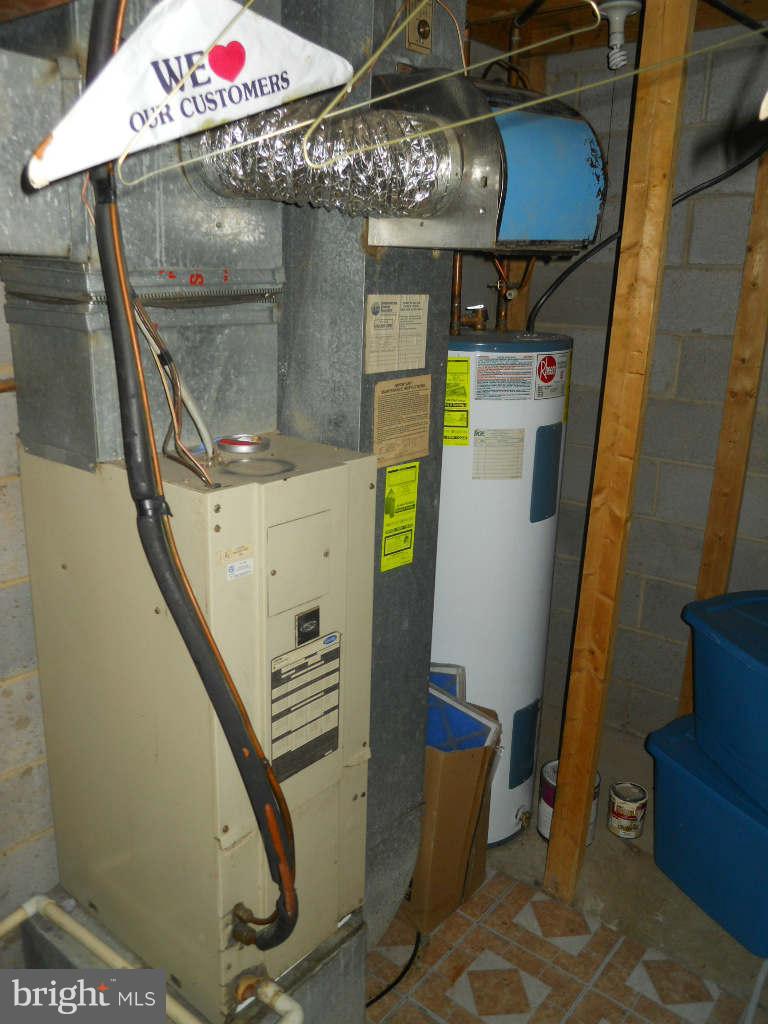 6330 Red Haven Road Columbia, MD 21045 - Photo 12 of 23 Utility room
