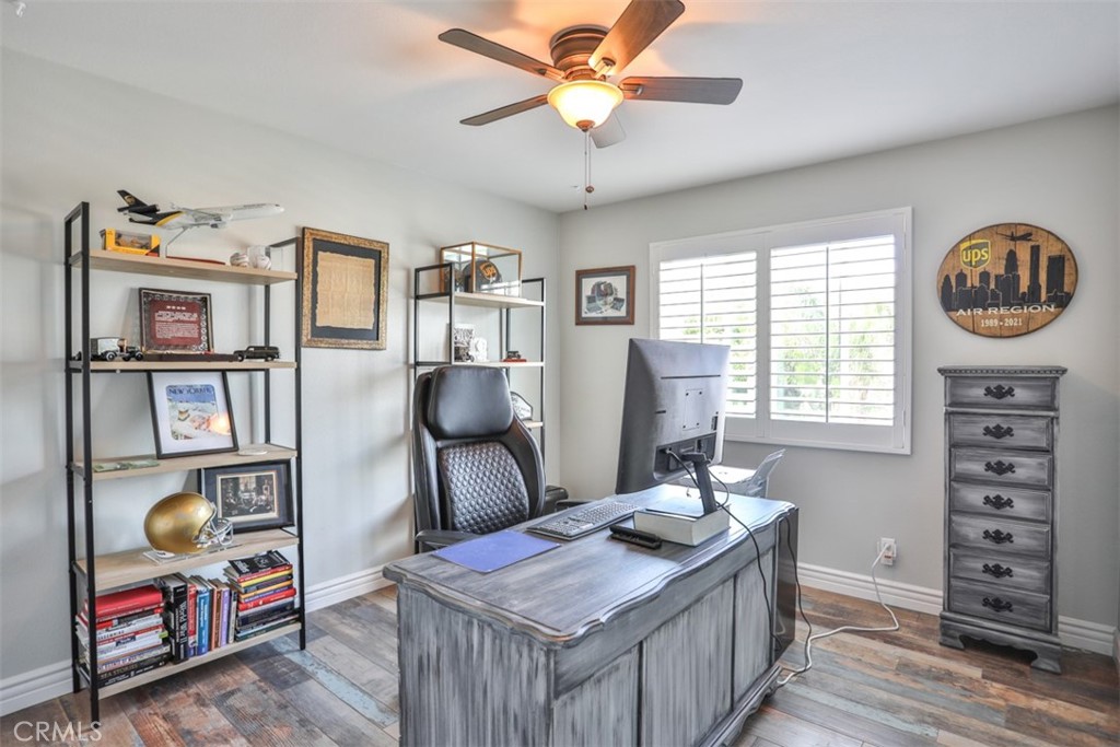 3250 Quartz Circle Corona, CA 92882 - Photo 43 of 68