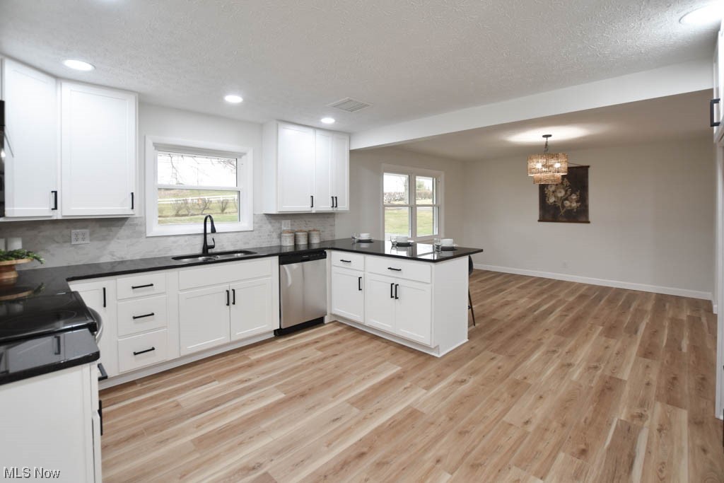 5070 Hills And Dales Road Northwest Canton, OH 44708 - Photo 13 of 35 Kitchen