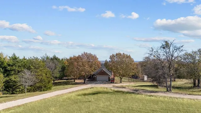 $850,000 | 831 Union Hill Road, Ennis, TX 75119