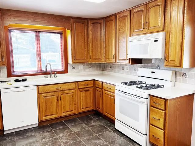 $279,900 | 3502 Parkway Boulevard, Two Rivers, WI 54241