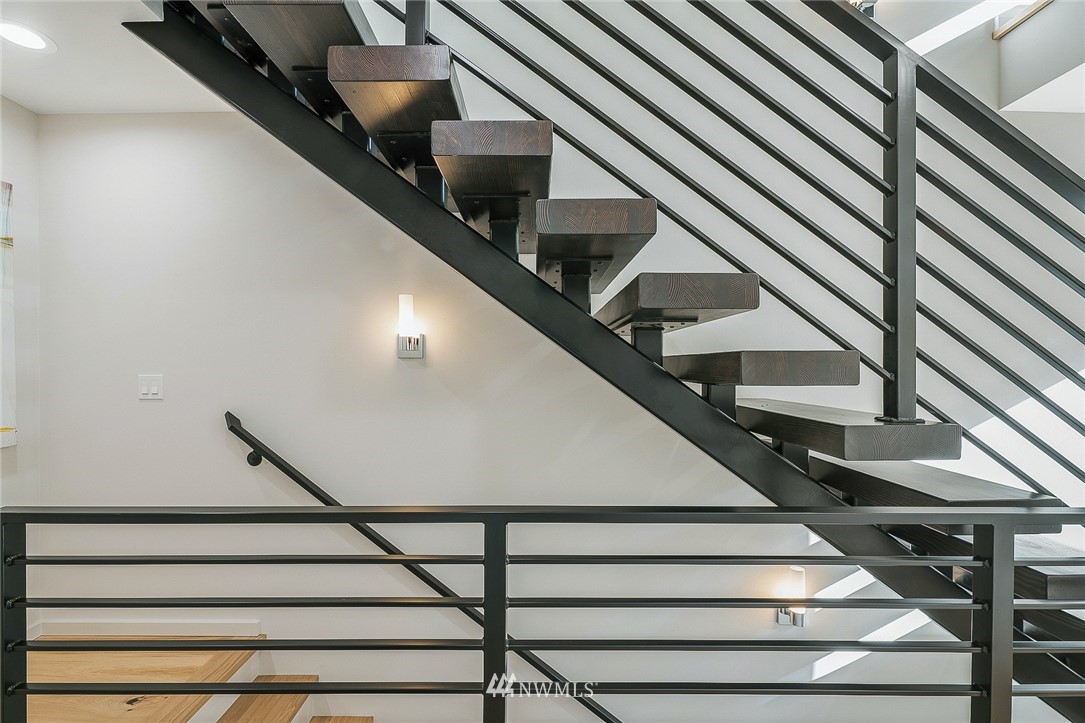 920 North 36th Street Seattle, WA 98103 - Photo 20 of 26 Gallery Image 20