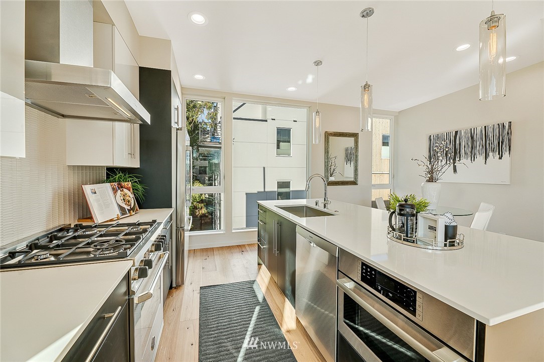 920 North 36th Street Seattle, WA 98103 - Photo 6 of 26 Gallery Image 6