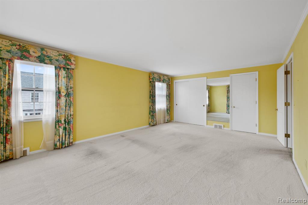 163 Merriweather Road Grosse Pointe Farms, MI 48236 - Photo 27 of 33