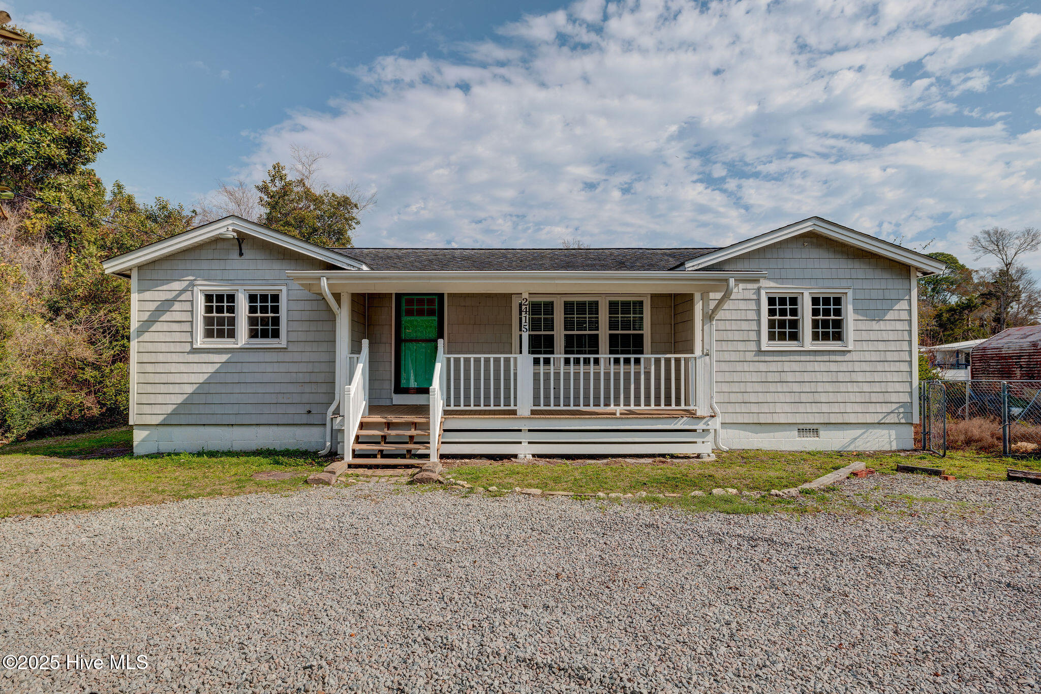 2415 Crossover Road Wilmington, NC 28401 - Photo 1 of 29 2415CrossoverRoad-2