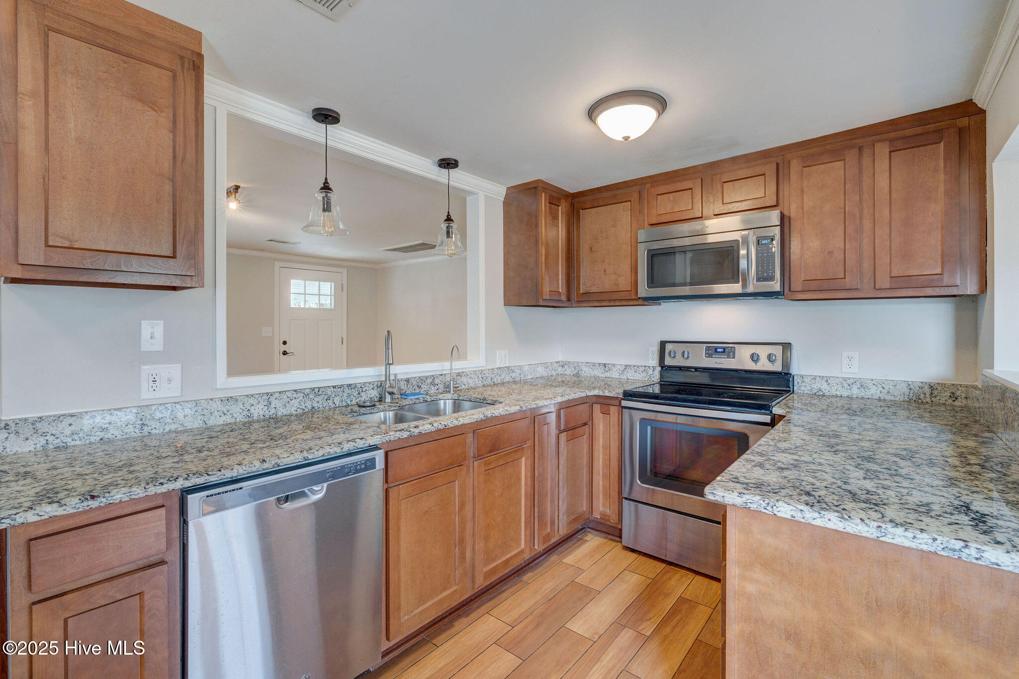 2415 Crossover Road Wilmington, NC 28401 - Photo 12 of 29 2415CrossoverRoad-21