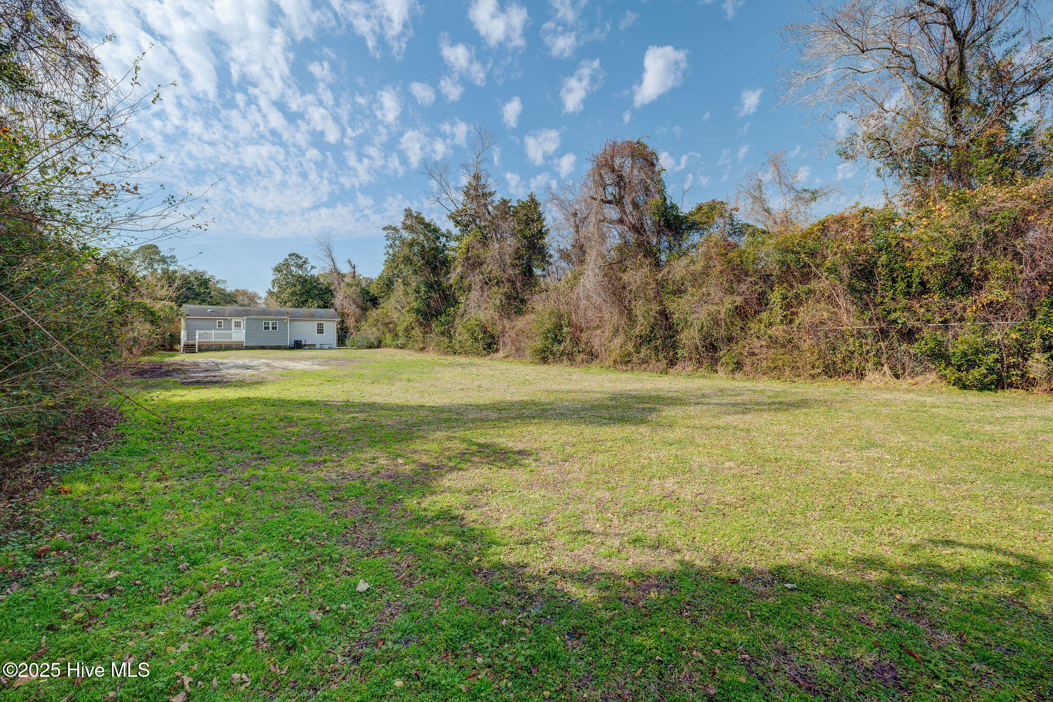 2415 Crossover Road Wilmington, NC 28401 - Photo 4 of 29 2415CrossoverRoad-9