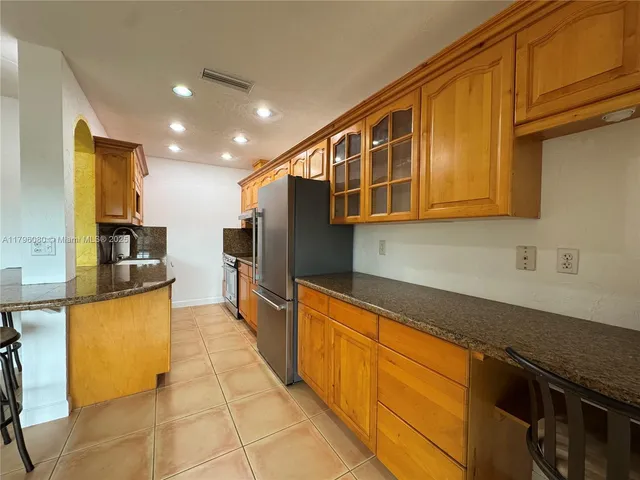 $154,950 | 1700 Pierce Street, Unit 202, Hollywood, FL 33020