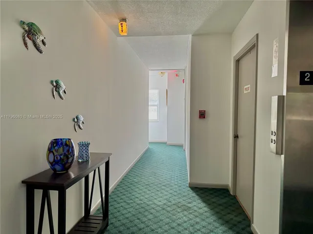 $154,950 | 1700 Pierce Street, Unit 202, Hollywood, FL 33020
