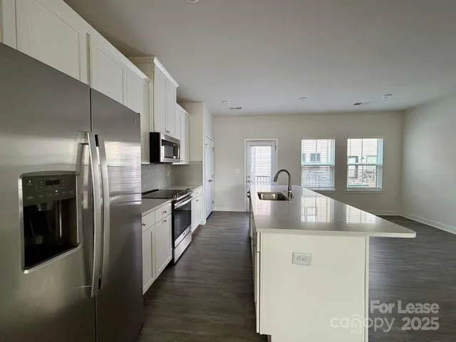 $2,660 | 216 Russell Branch Lane, Charlotte, NC 28211