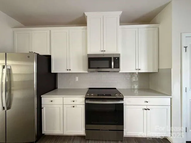 $2,660 | 216 Russell Branch Lane, Charlotte, NC 28211