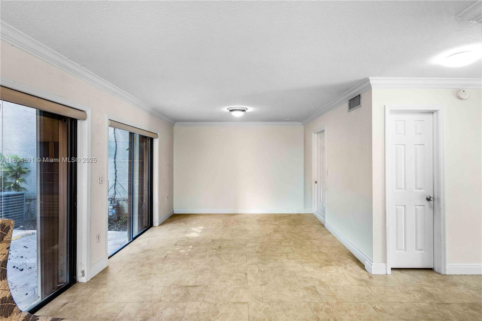 10500 Southwest 112th Avenue Miami, FL 33176 - Photo 11 of 17 Living Room