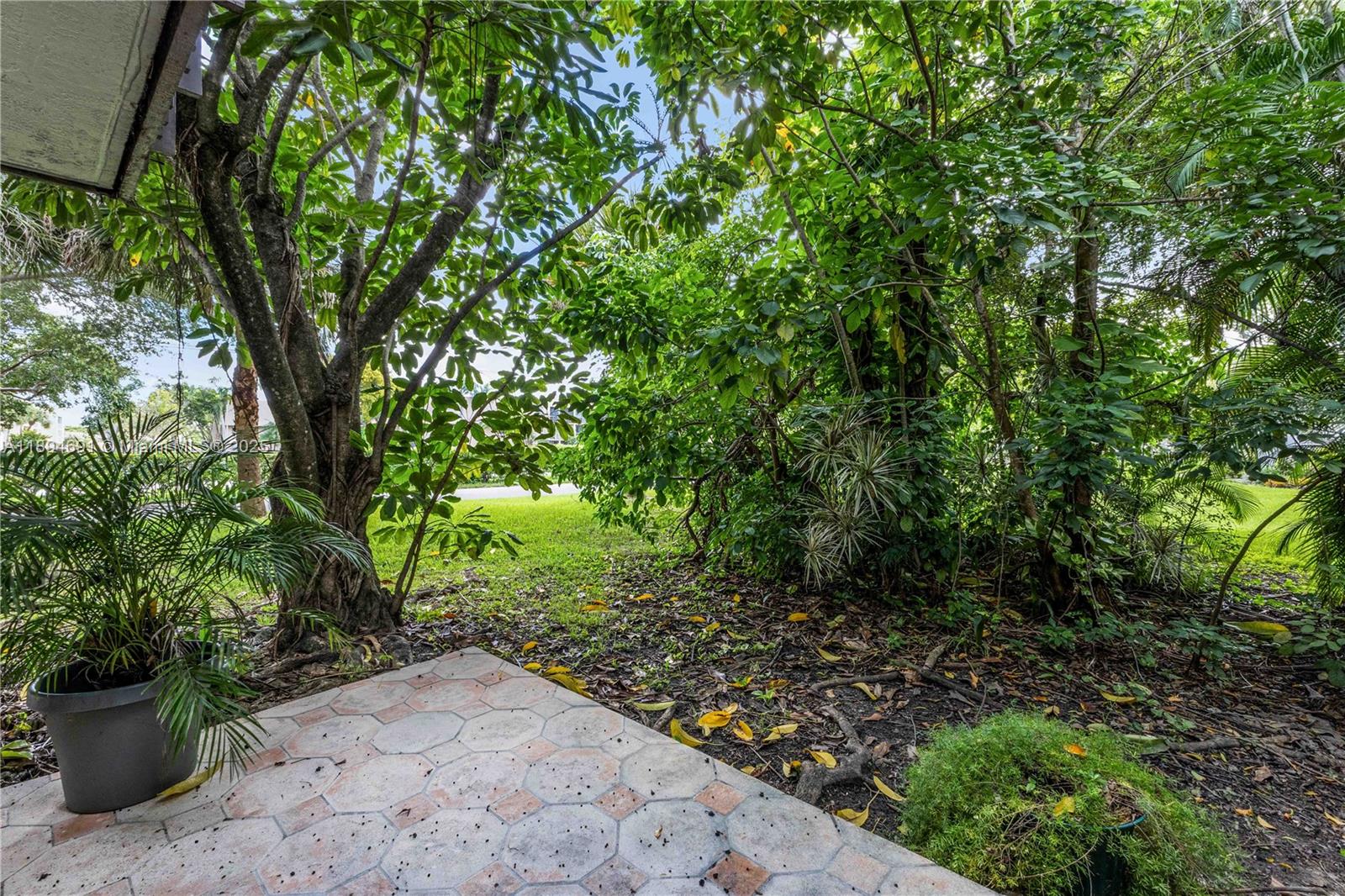 10500 Southwest 112th Avenue Miami, FL 33176 - Photo 12 of 17 Backyard