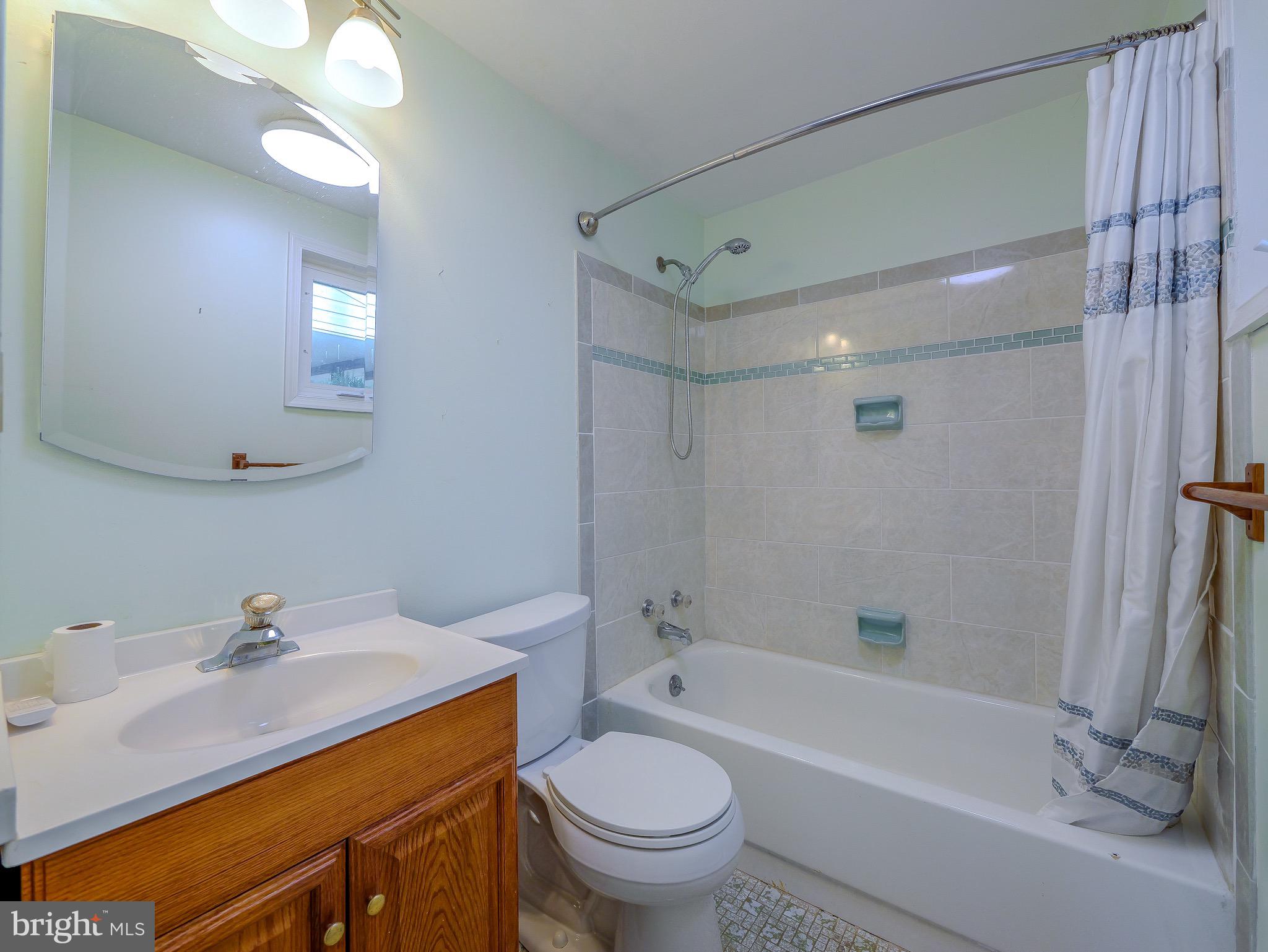 2500 Grant Road Broomall, PA 19008 - Photo 26 of 52 1st floor Full Bath