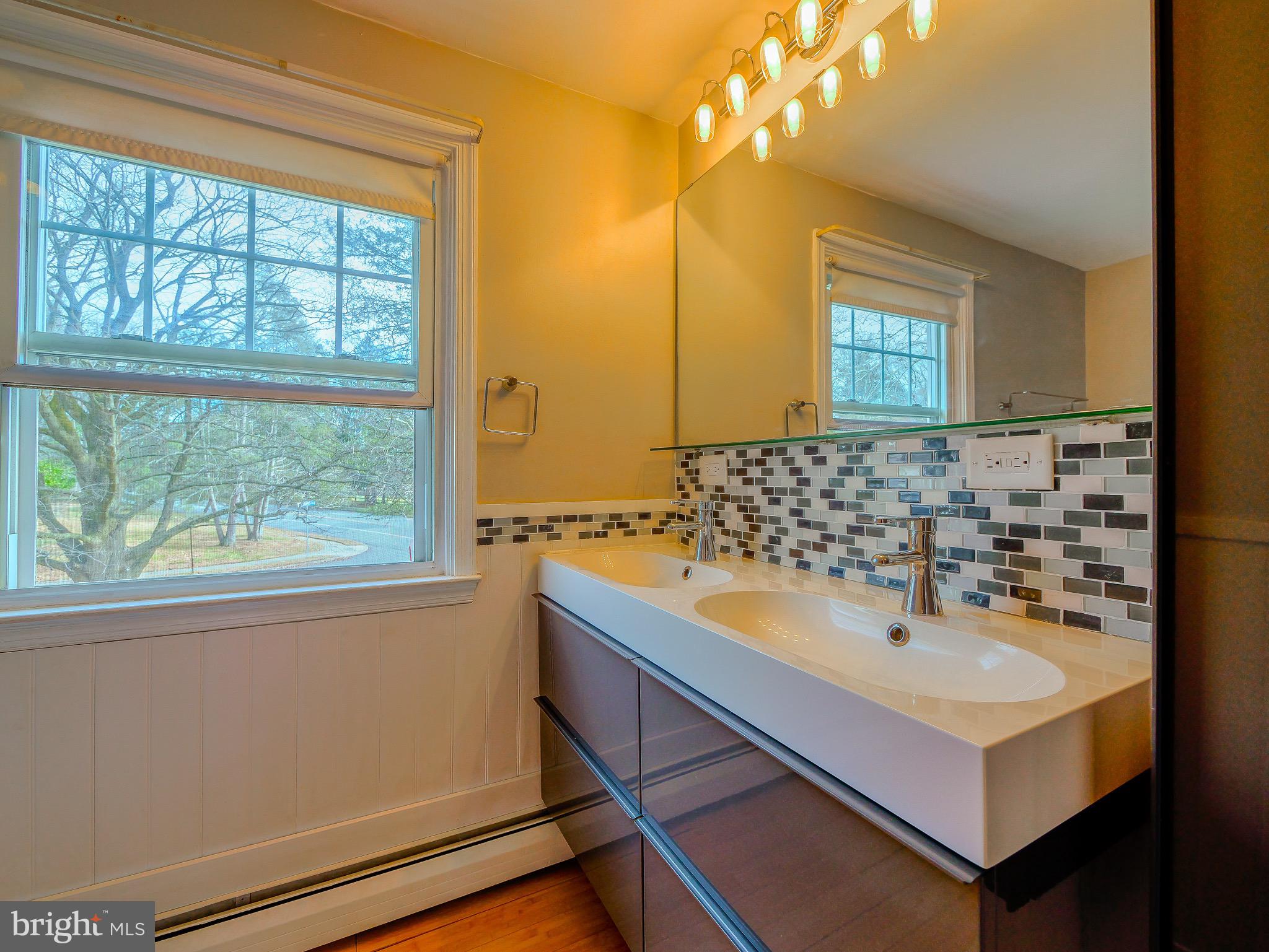 2500 Grant Road Broomall, PA 19008 - Photo 31 of 52 Hall Bath