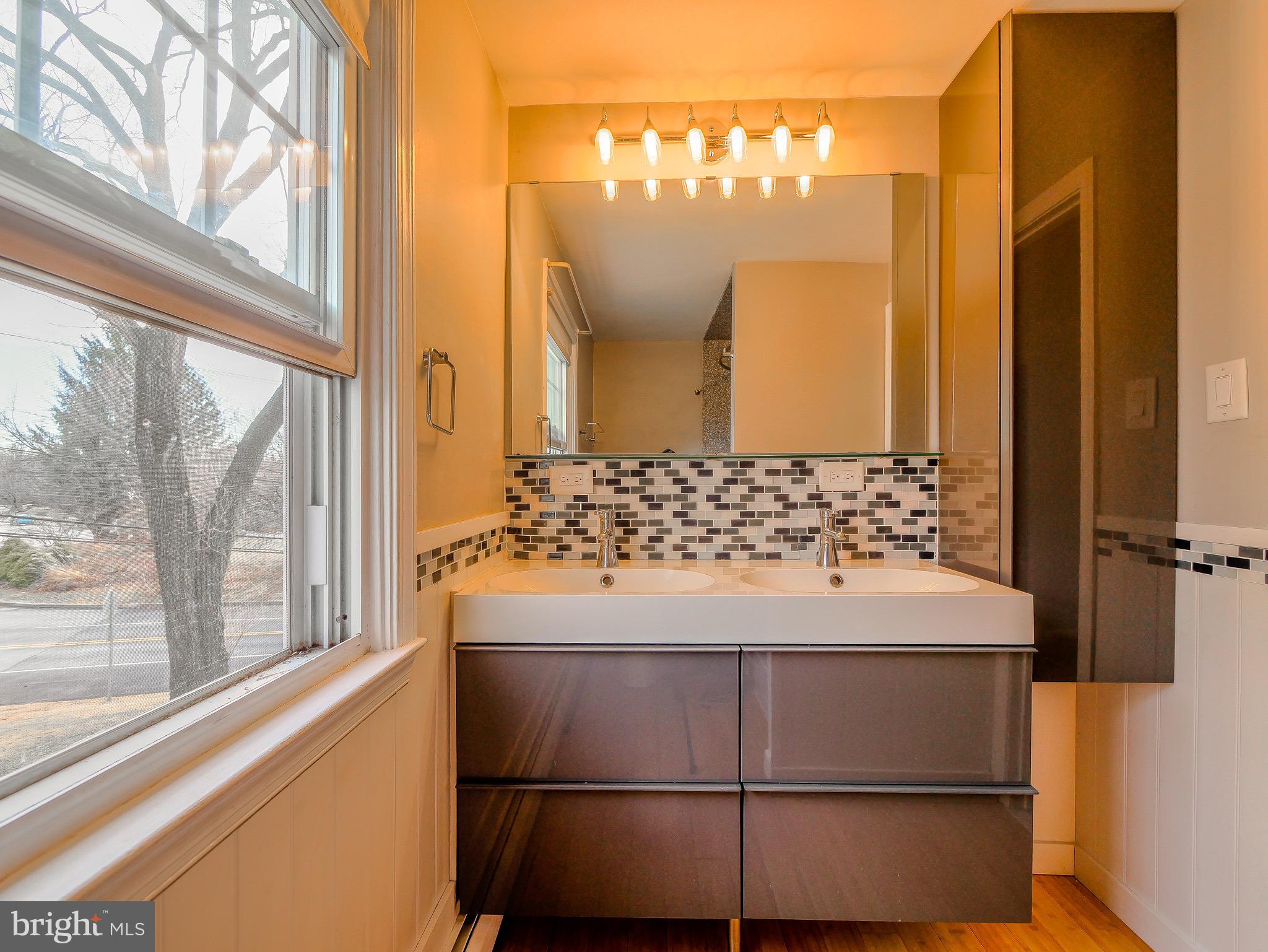 2500 Grant Road Broomall, PA 19008 - Photo 33 of 52 Hall Bath