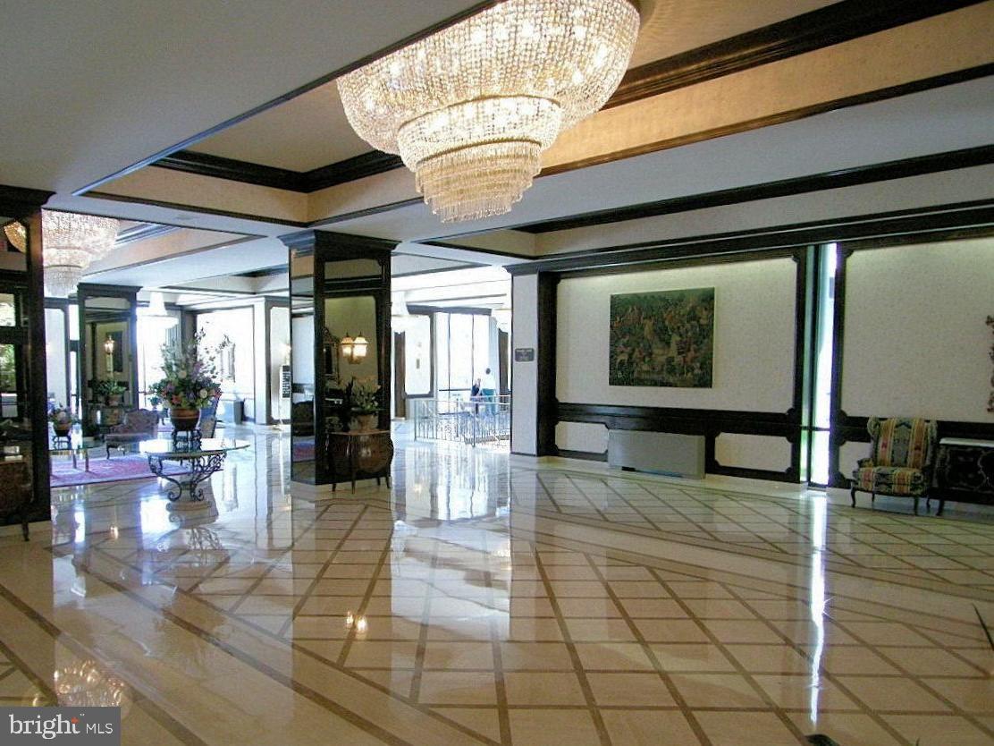5225 Pooks Hill Road, Unit 226S Bethesda, MD 20814 - Photo 12 of 19 Community Lobby