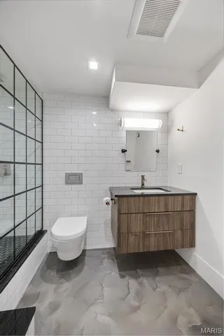 $384,900 | 4100 Laclede Avenue, Unit 109, St. Louis, MO 63108