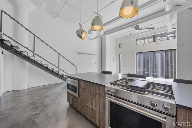 $384,900 | 4100 Laclede Avenue, Unit 109, St. Louis, MO 63108