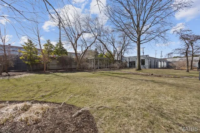 $384,900 | 4100 Laclede Avenue, Unit 109, St. Louis, MO 63108