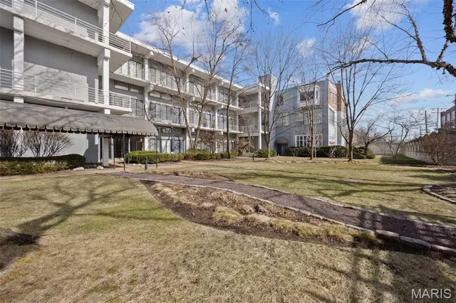 $384,900 | 4100 Laclede Avenue, Unit 109, St. Louis, MO 63108