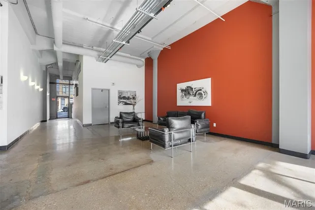 $384,900 | 4100 Laclede Avenue, Unit 109, St. Louis, MO 63108