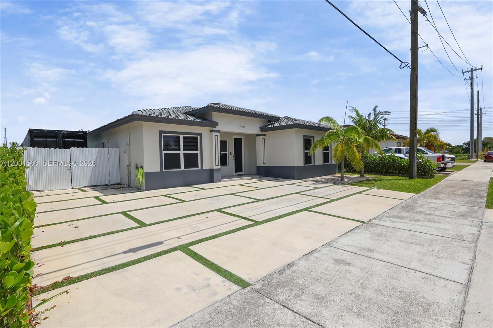 13063 Southwest 256th Street Homestead, FL 33032 - Photo 3 of 36