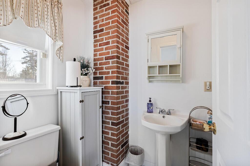 109 Luckys Landing Road Glenburn, ME 04401 - Photo 25 of 77 48_BP5A6297_DxO_mls