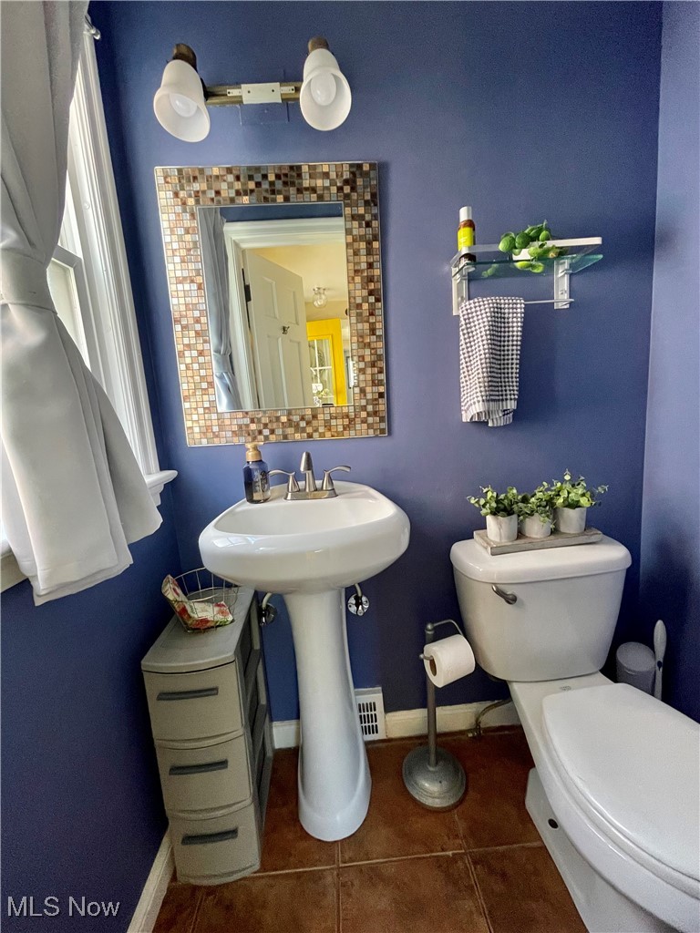 3838 Bushnell Road Cleveland, OH 44118 - Photo 13 of 21 Gallery Image 13