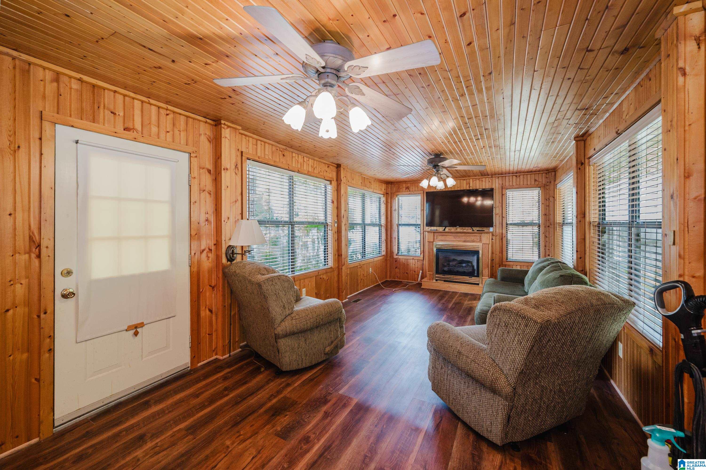76 Skeeter Creek Road Cordova, AL 35550 - Photo 4 of 50