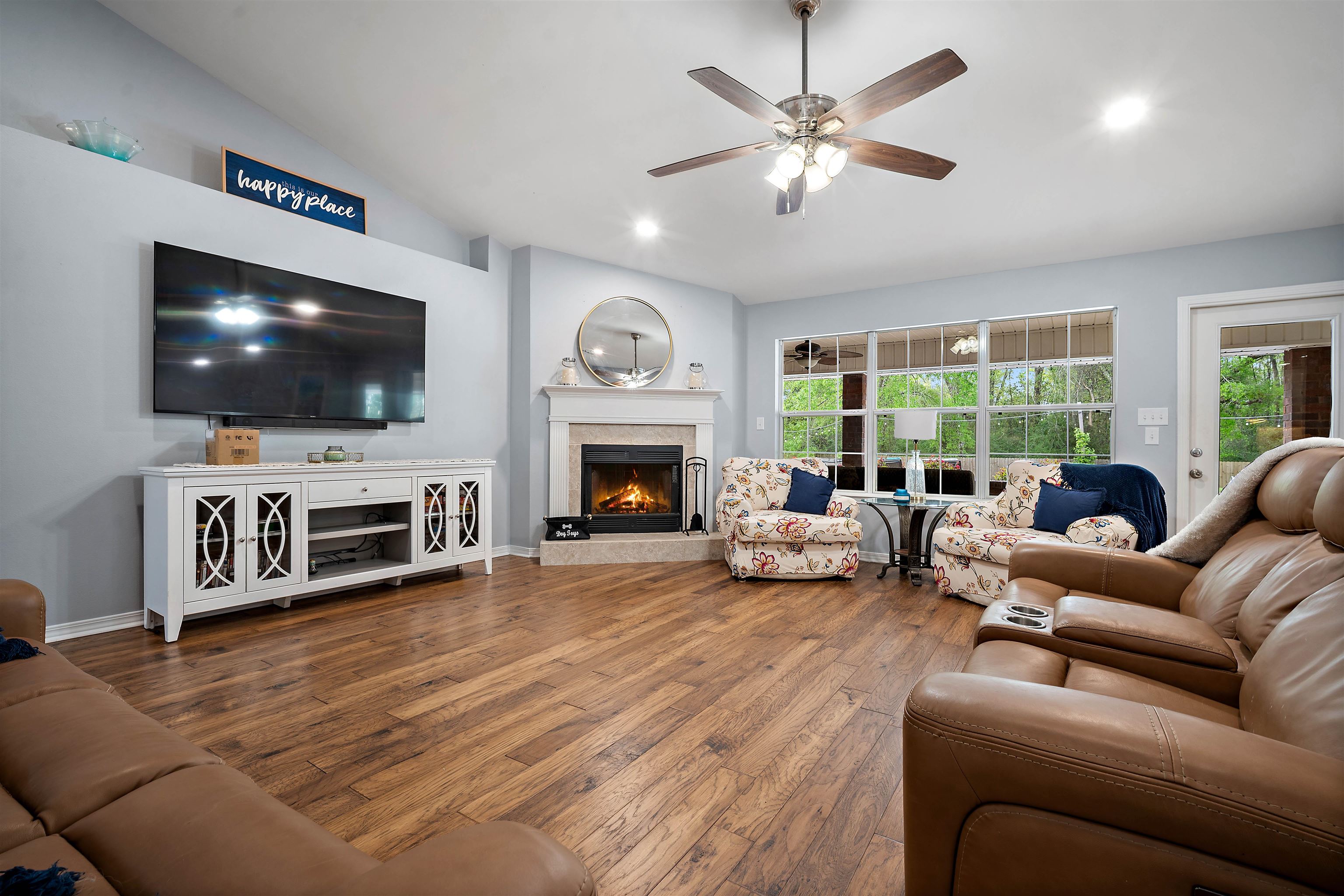 10713 Rigby Drive Mobile, AL 36695 - Photo 6 of 35 Living Room