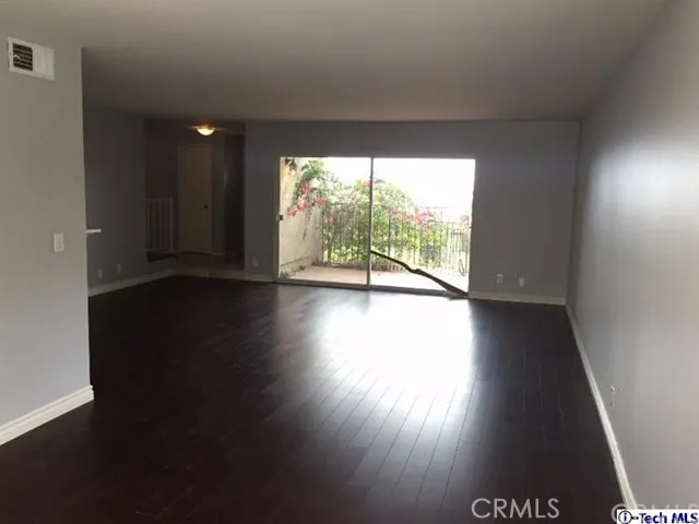 $825,000 | 7771 Vía Capri, Burbank, CA 91504