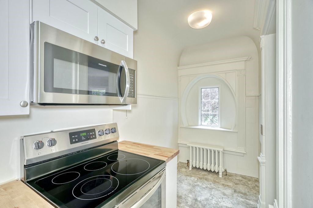 987 East Avenue, Unit 3 Rochester, NY 14607 - Photo 12 of 19