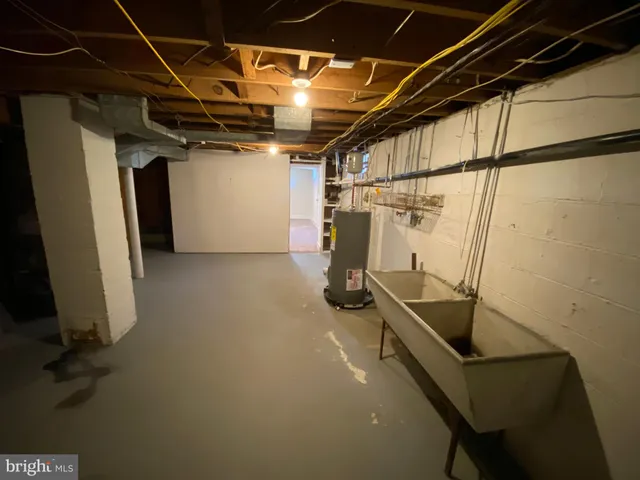 a view of a house with a tree